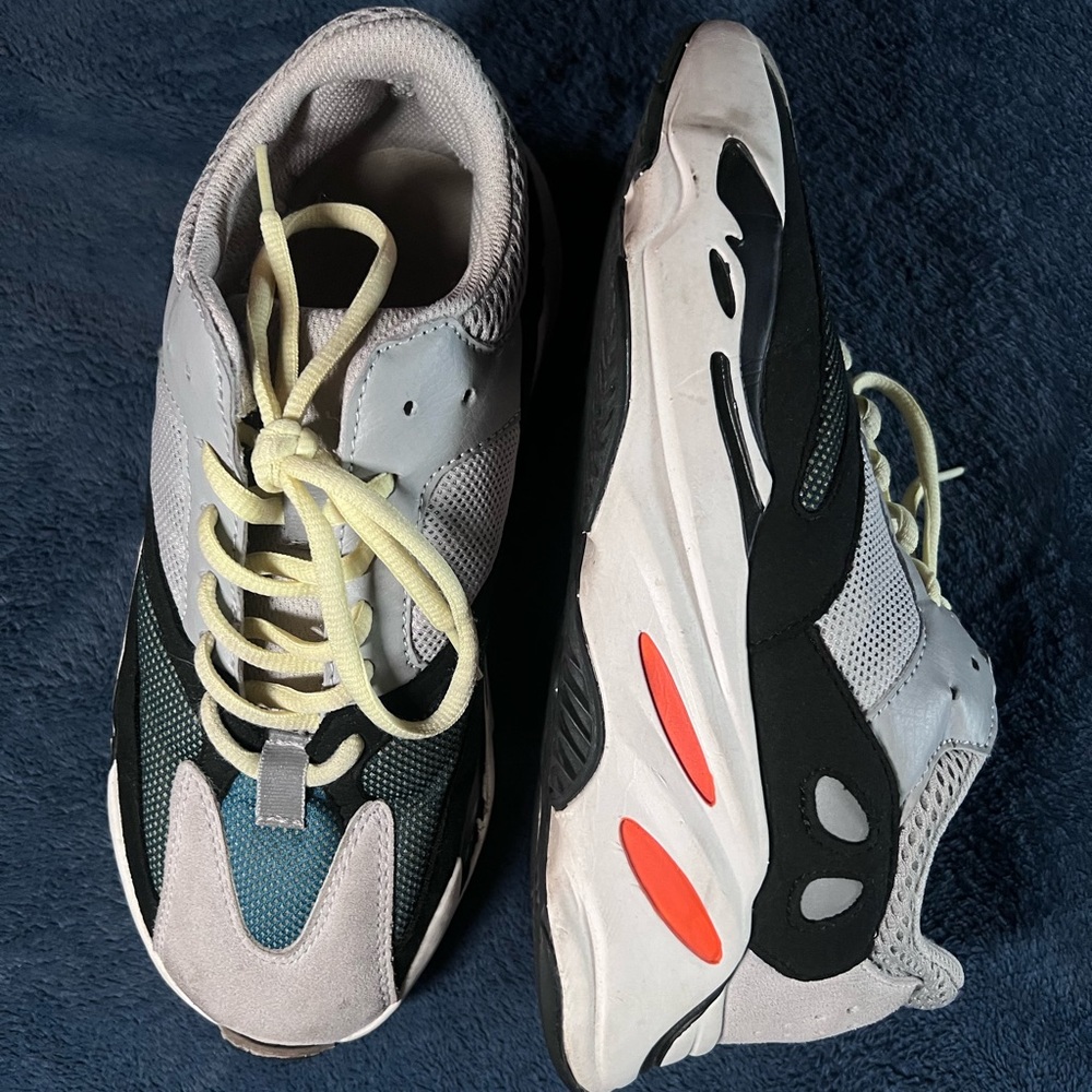 Retro Adidas - Picture 3 of 6